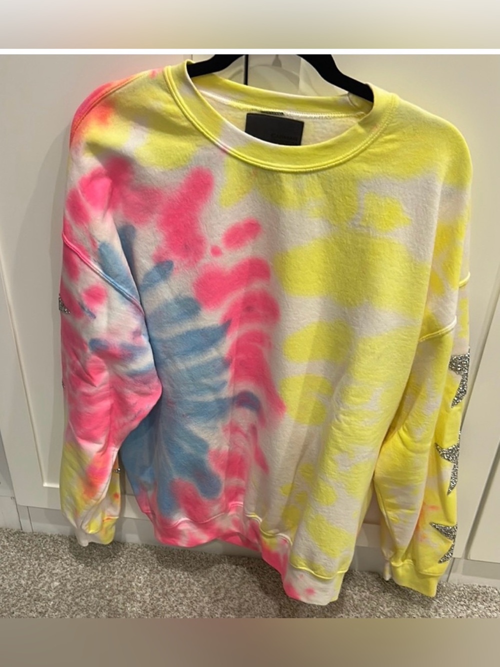 Carmar Los Angeles tie dye sweatshirt with sparkle stars on sleeve. Size M.